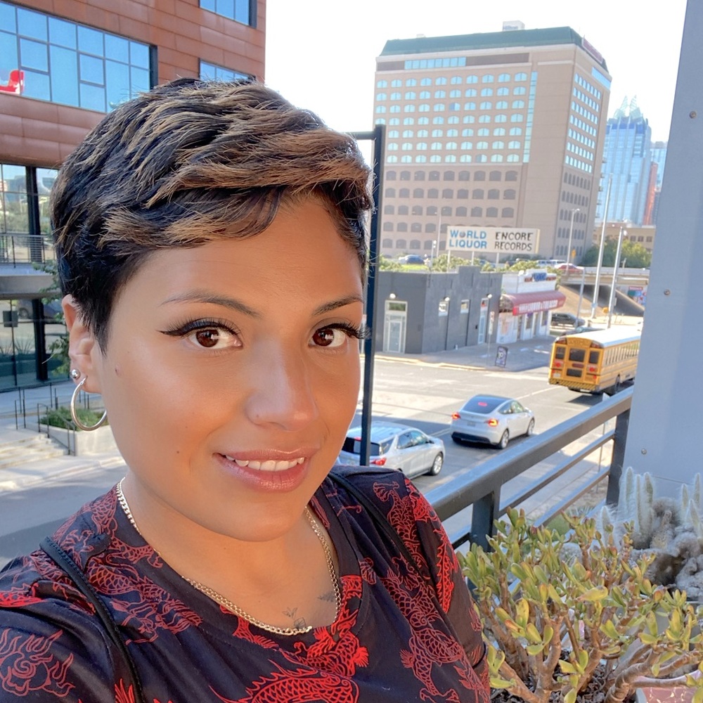 Meet your Posher, Cindy